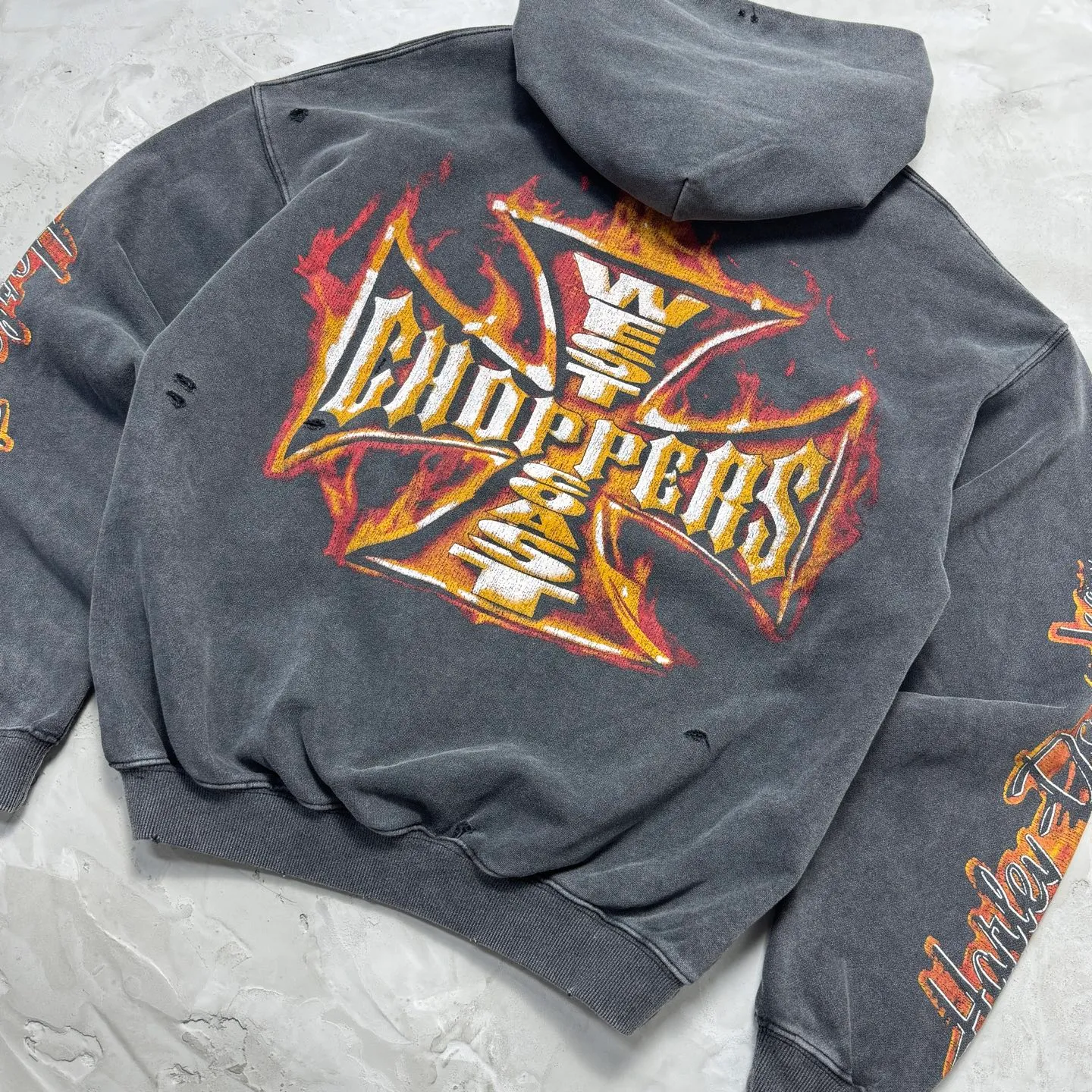 P268 # CHE-60 Saint "West Coast Chopper Harley Flame West Coast Cross" limited edition washed distressed hooded sweatshirt with multi-position hand-damaged craftsmanship. Heavy Assute fermentation and washed with water fade. Size: S M L XL